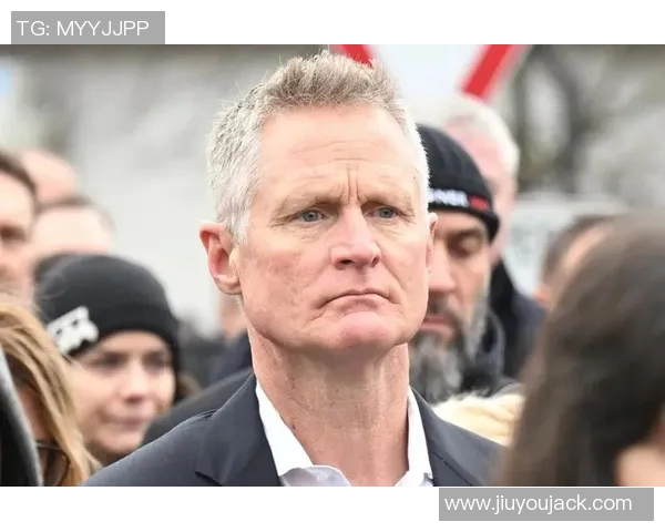 科尔谈新赛季续约无望未来发展仍需静观其变 科尔谈新赛季续约无望未来发展仍需静观其变